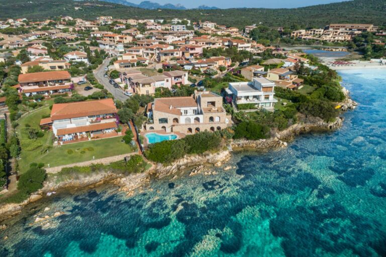 Waterfront Villa Azzurra